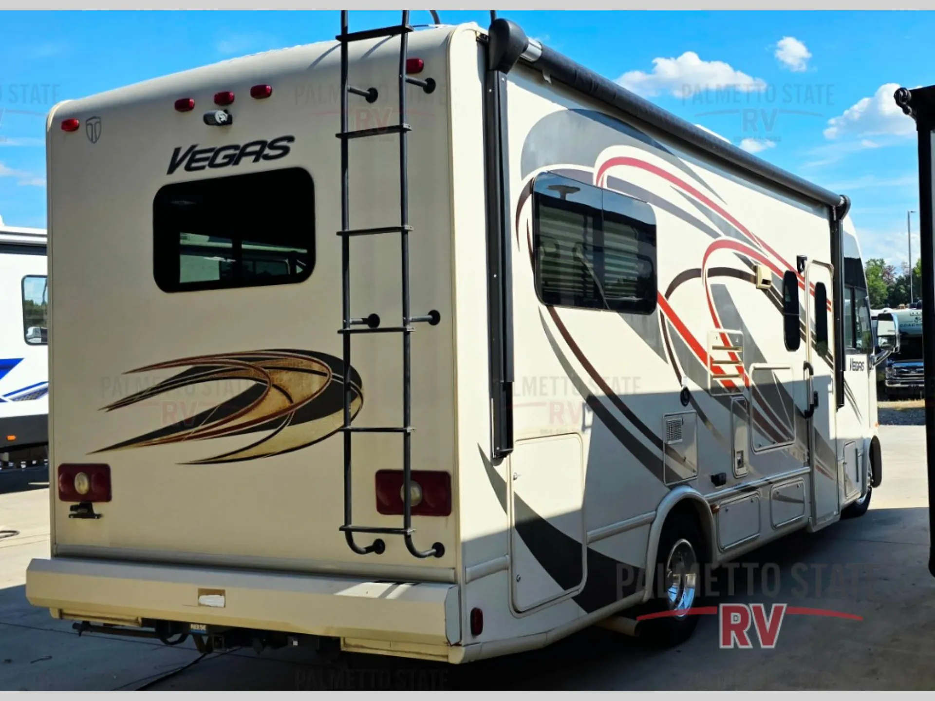 2015 Thor Motor Coach Vegas 24.1 - Photo 3