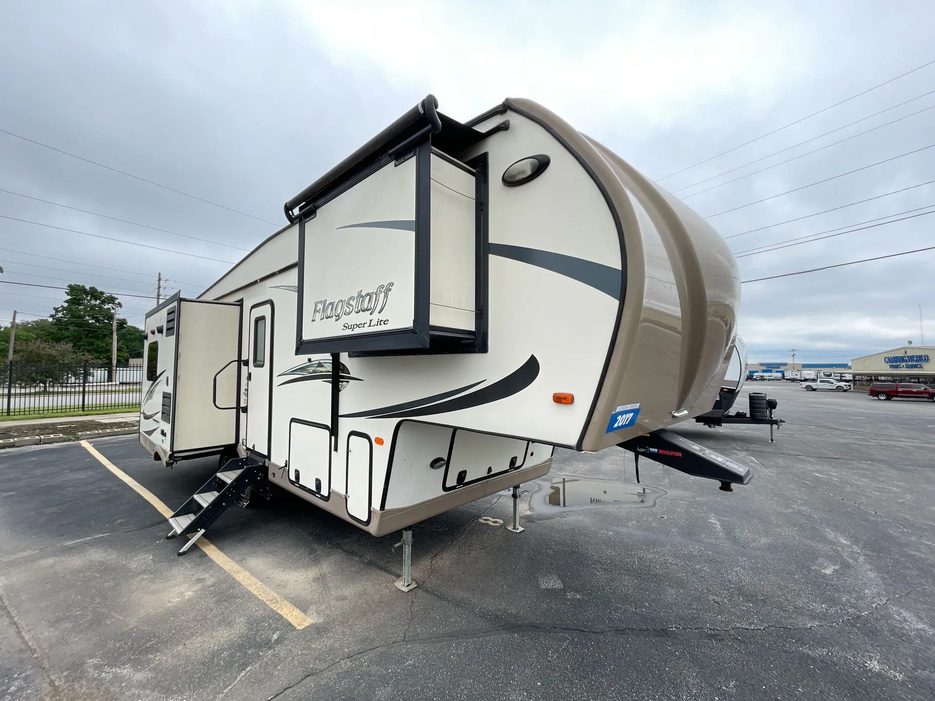 2017 Forest River Flagstaff Super Lite 526RLWS - Photo 2