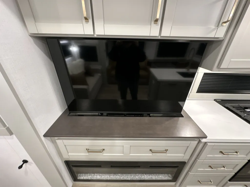 2026 Brinkley Model Z 3515, Photos photo 12