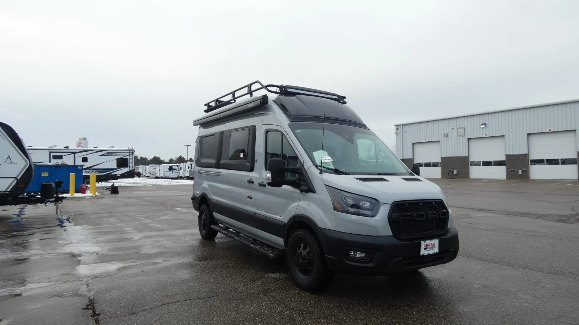 2026 Grand Design Lineage Series VT LVT1 - Photo 2
