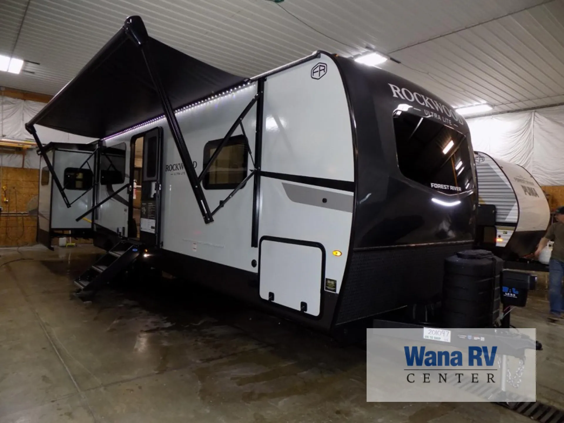 2026 Forest River Rockwood Ultra Lite 2908SRL - Photo 2