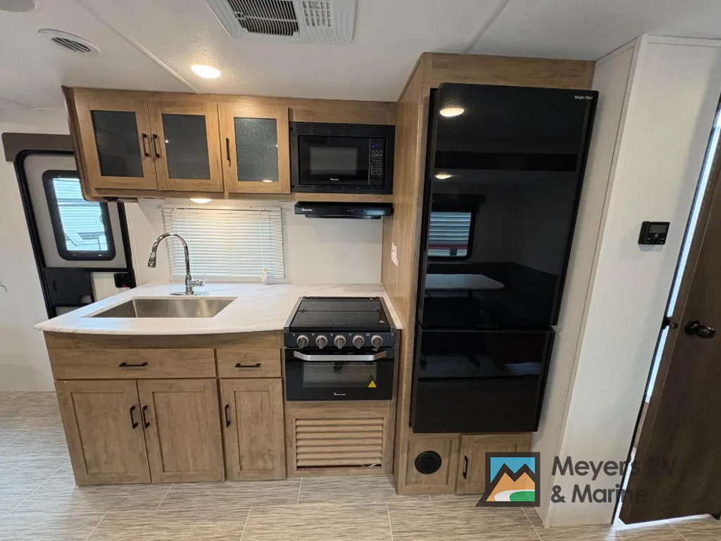 2025 Coachmen Freedom Express Select 29SE, Photos photo 16