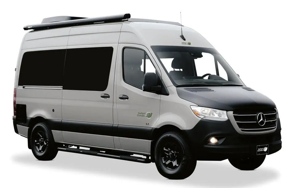 Mercedes Sprinter 19 LX exterior