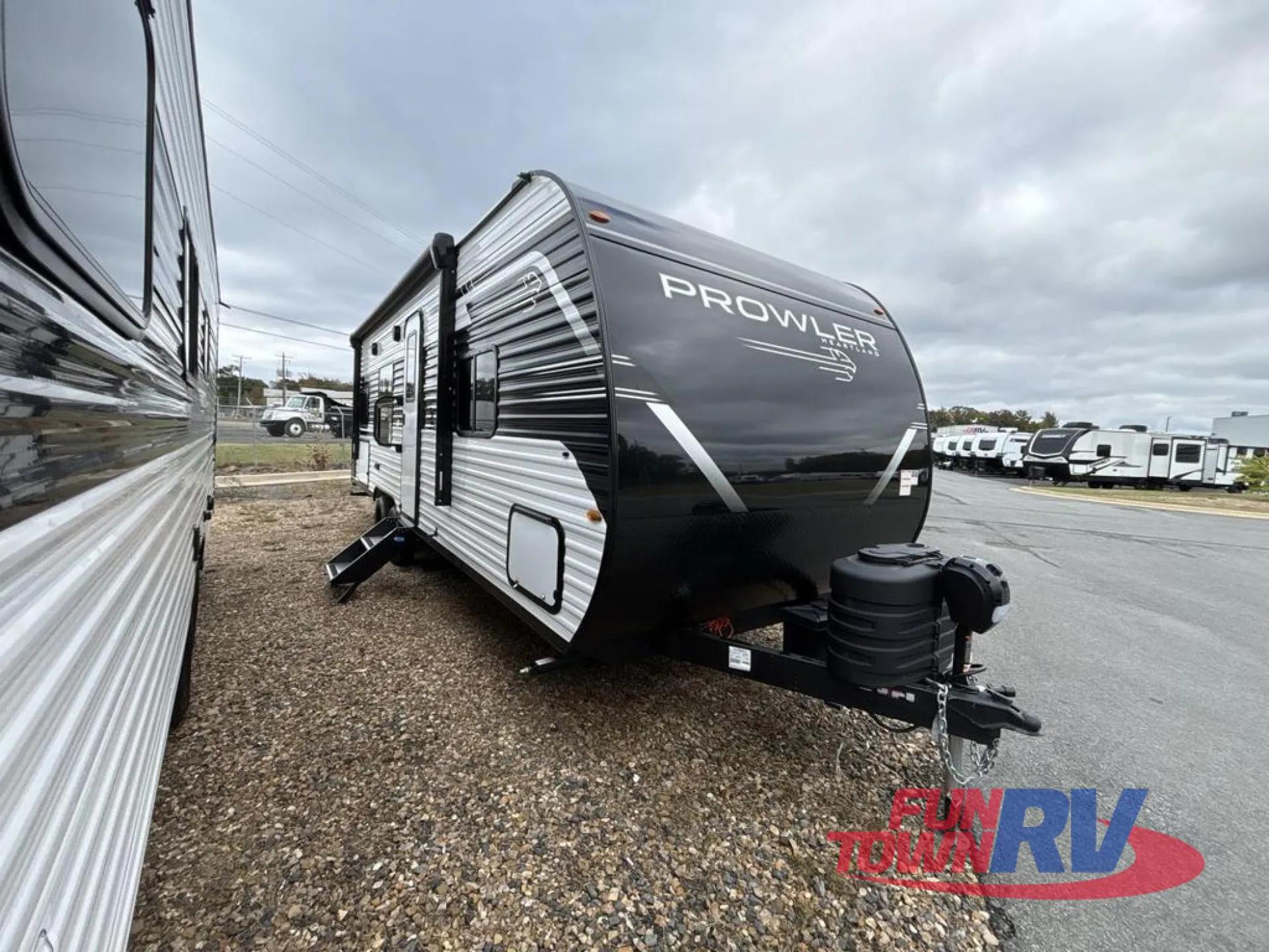 2026 Heartland Prowler 2600BH - Photo 2