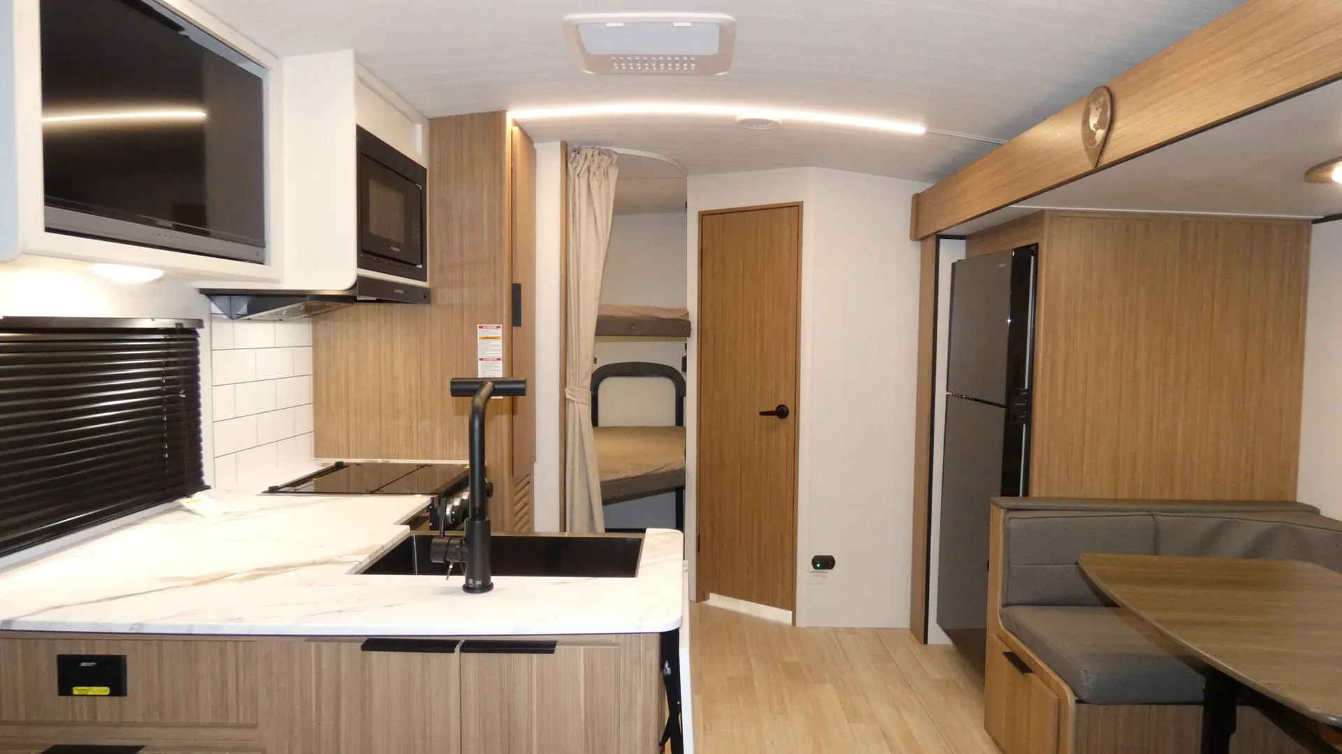 2026 Keystone Passport SL 229BH - Photo 3