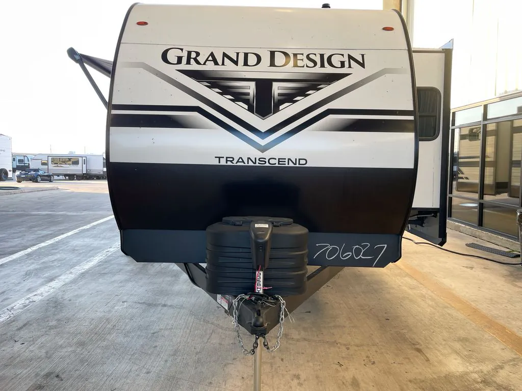 2027 Grand Design Transcend 335BHT, Photos photo 2