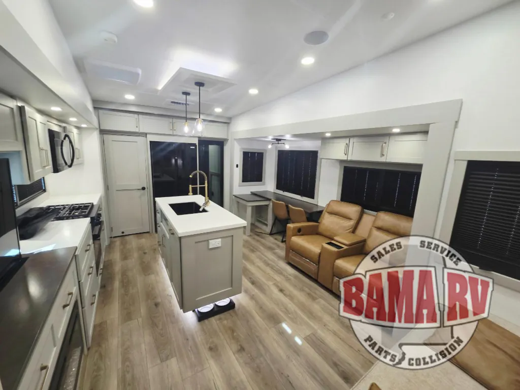2025 Brinkley Model Z 3400, Photos photo 6