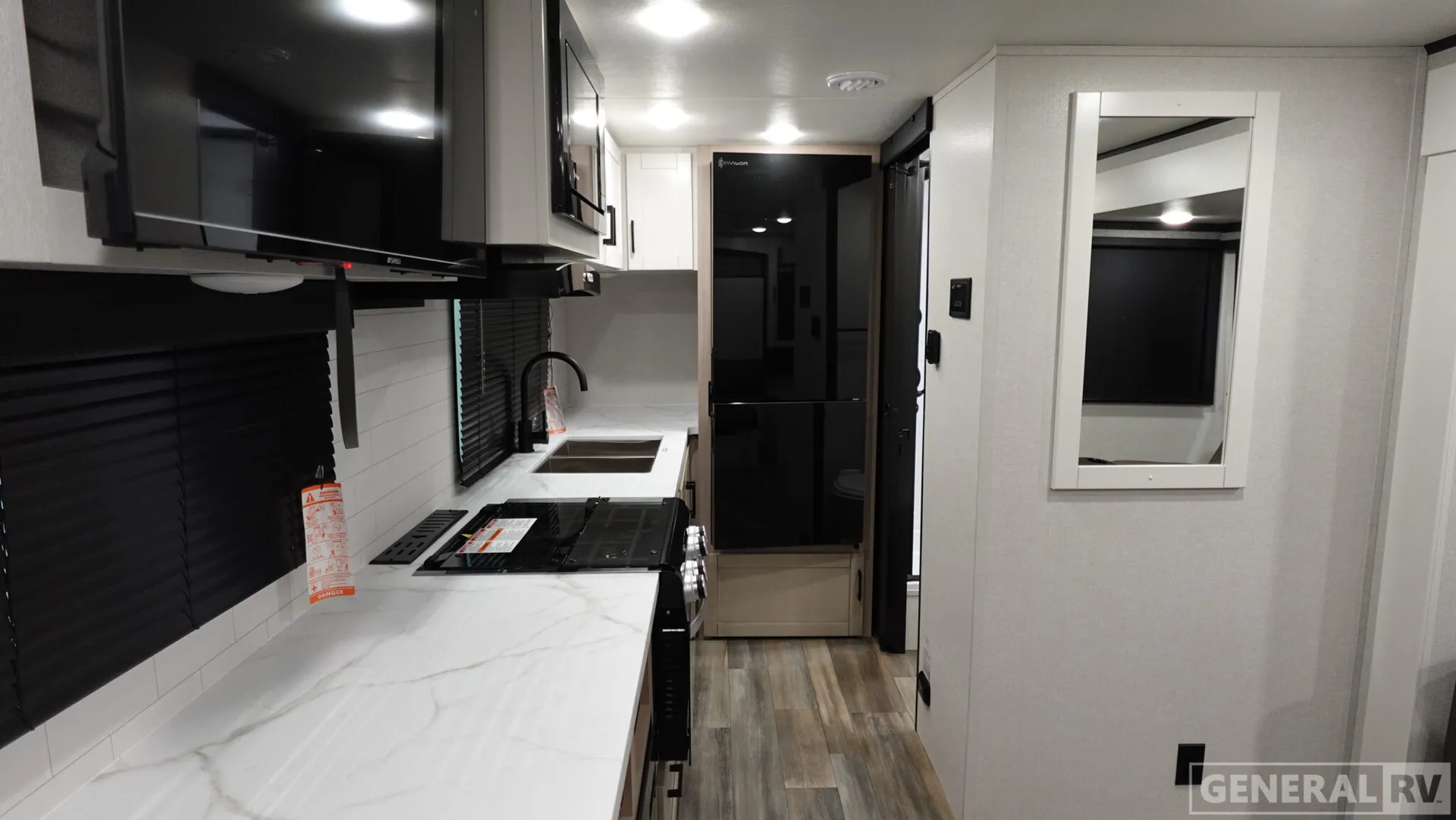 2026 Highland Ridge RV Range Lite 200MLM - Photo 3