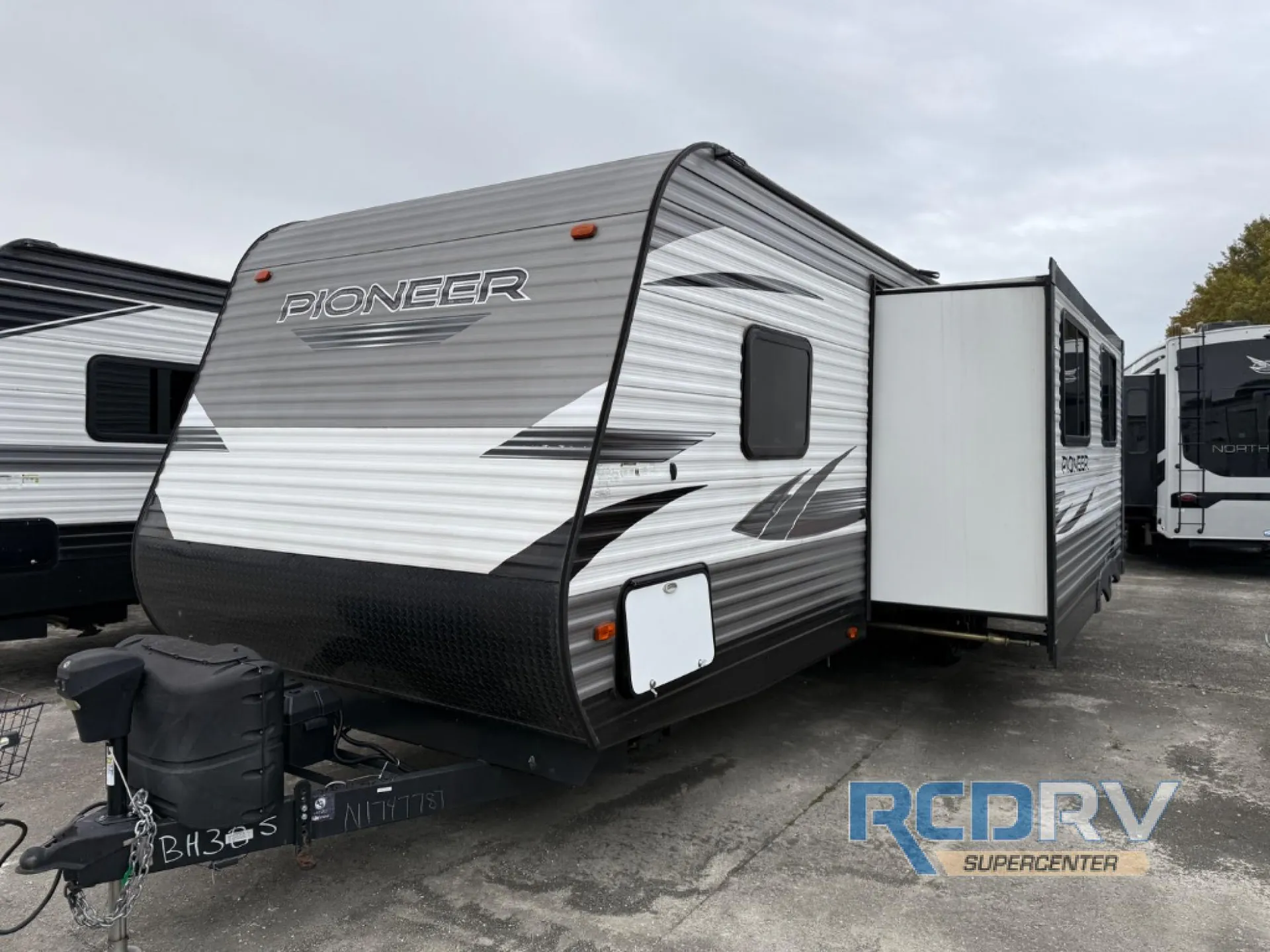 2021 Heartland Pioneer PI BH 305 - Photo 3