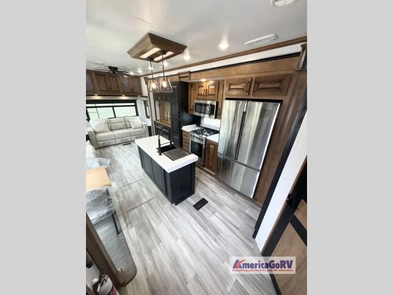2022 Heartland Bighorn 3970FB - Photo 2