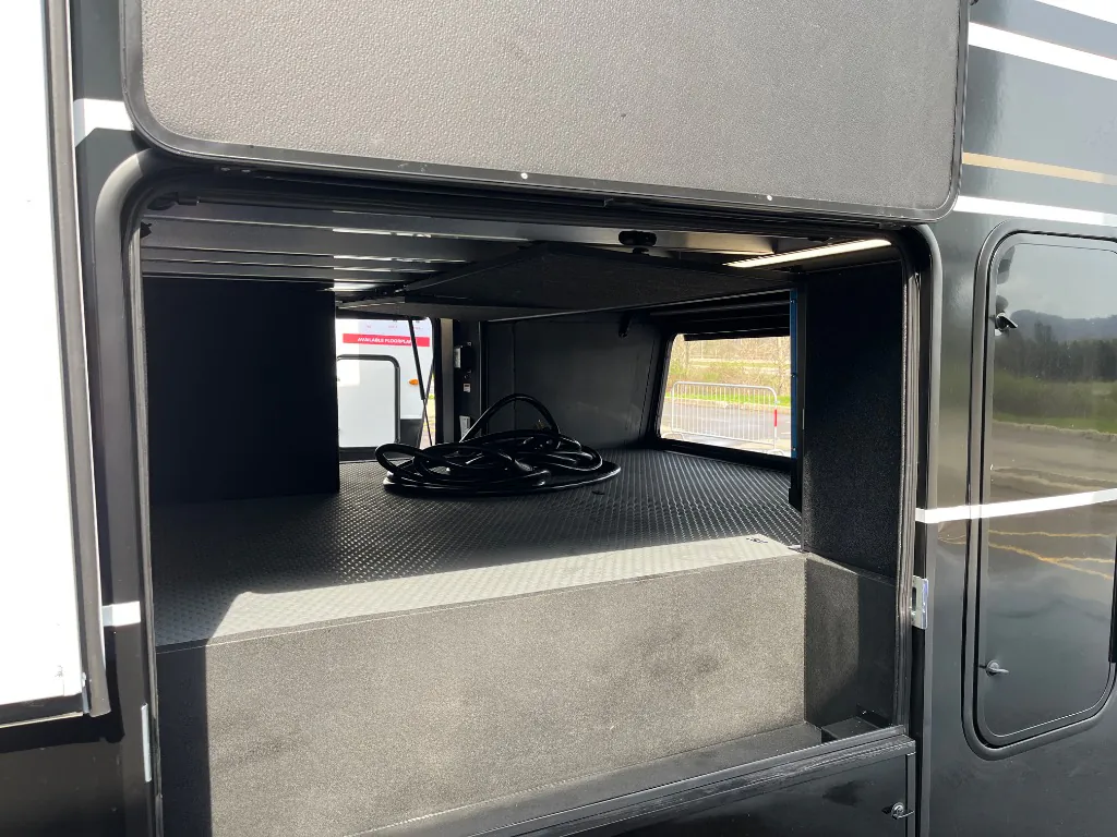 2026 Brinkley Model G 4100, Photos photo 40