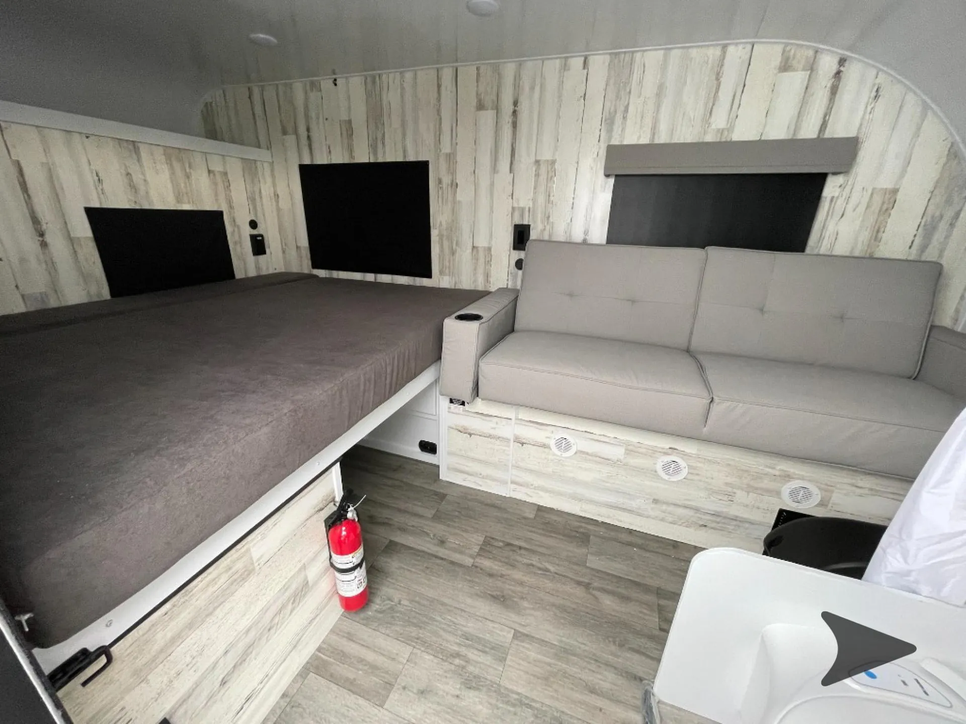 2026 Wayfinder Go Beyond LTD 1300RK - Photo 3