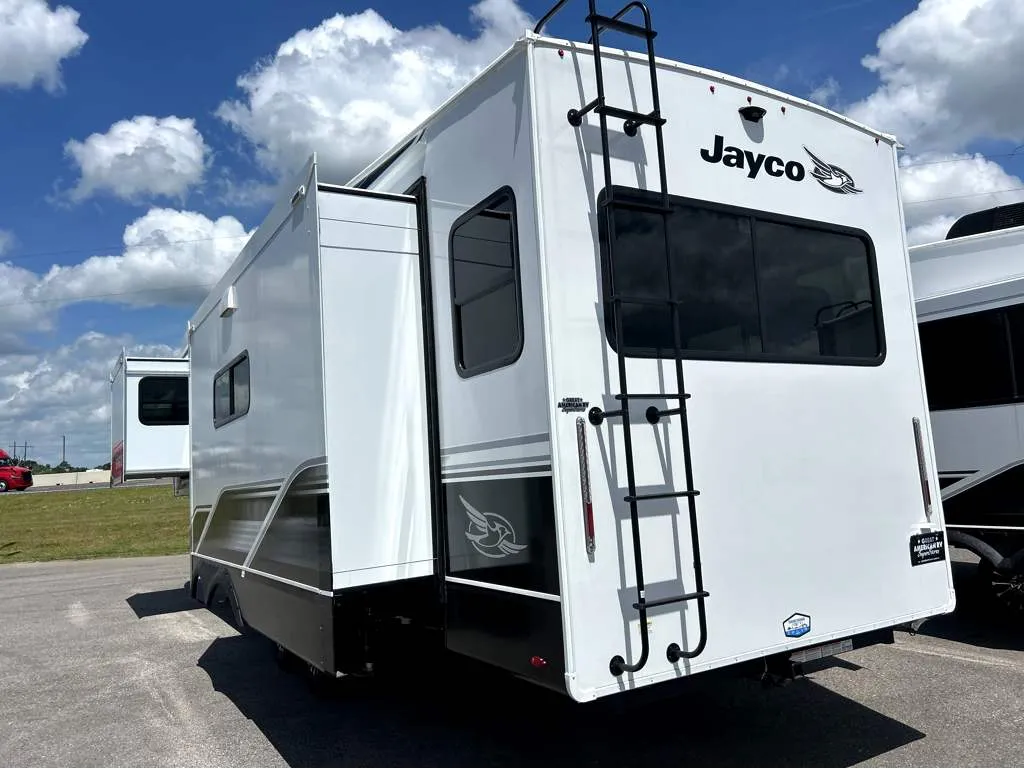 2026 Jayco Eagle 321RSTS - Photo 4