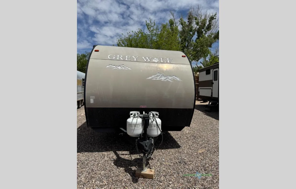 2015 Forest River Cherokee Grey Wolf 26DBH - Photo 3