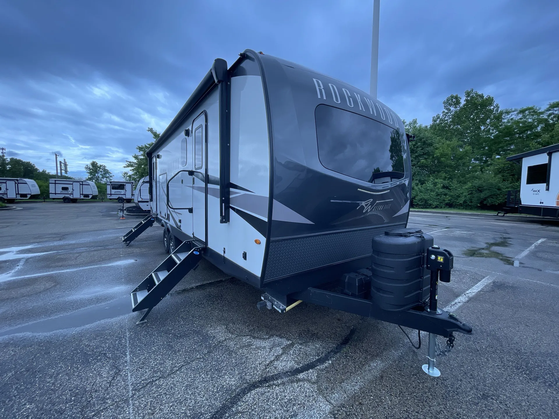 2023 Forest River Rockwood Ultra Lite 2614BS - Photo 2