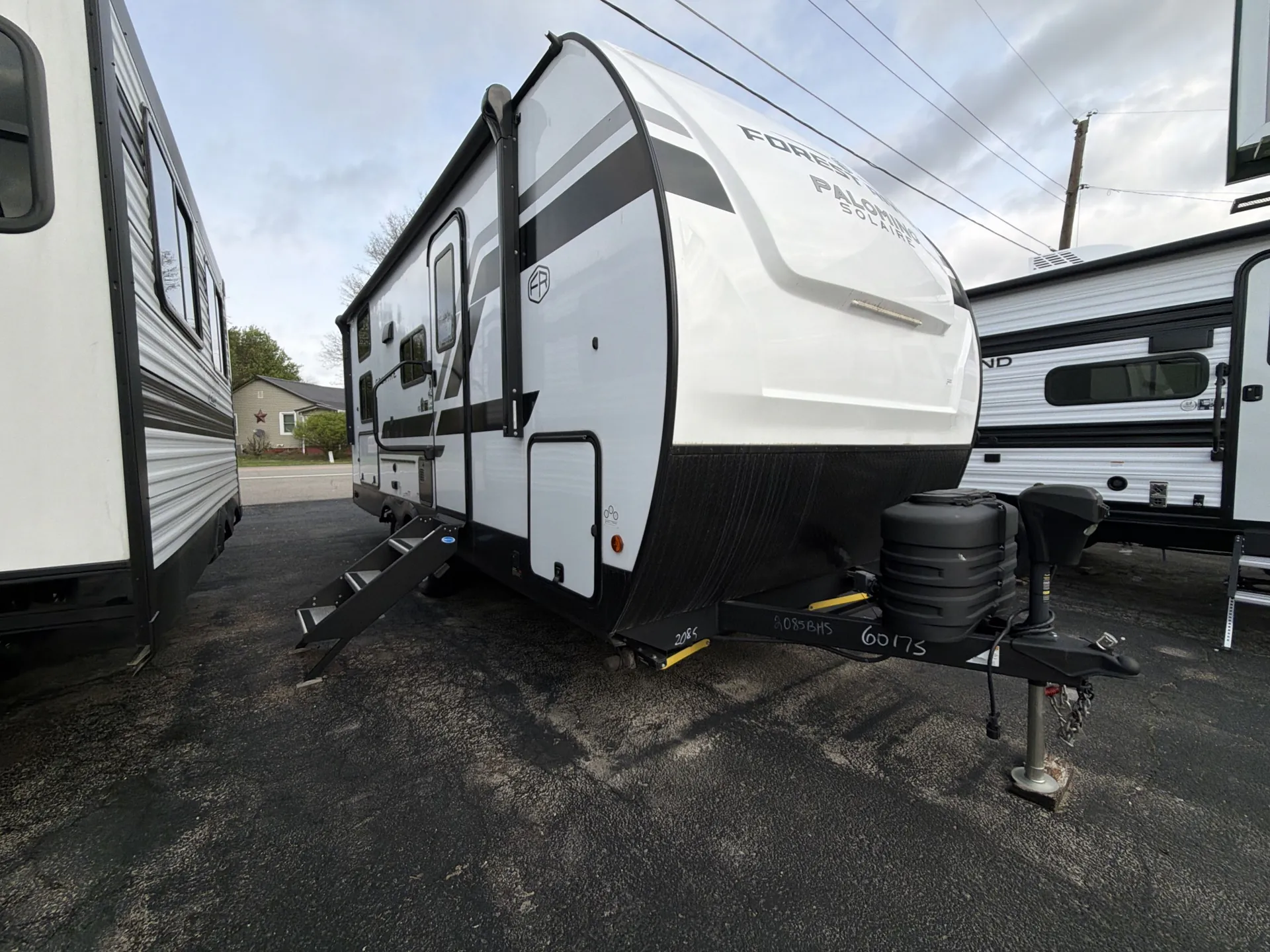 2025 Forest River Solaire 2085BHS - Photo 2