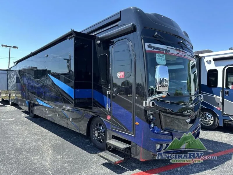 2026 Fleetwood Discovery LXE 40M - Photo 4