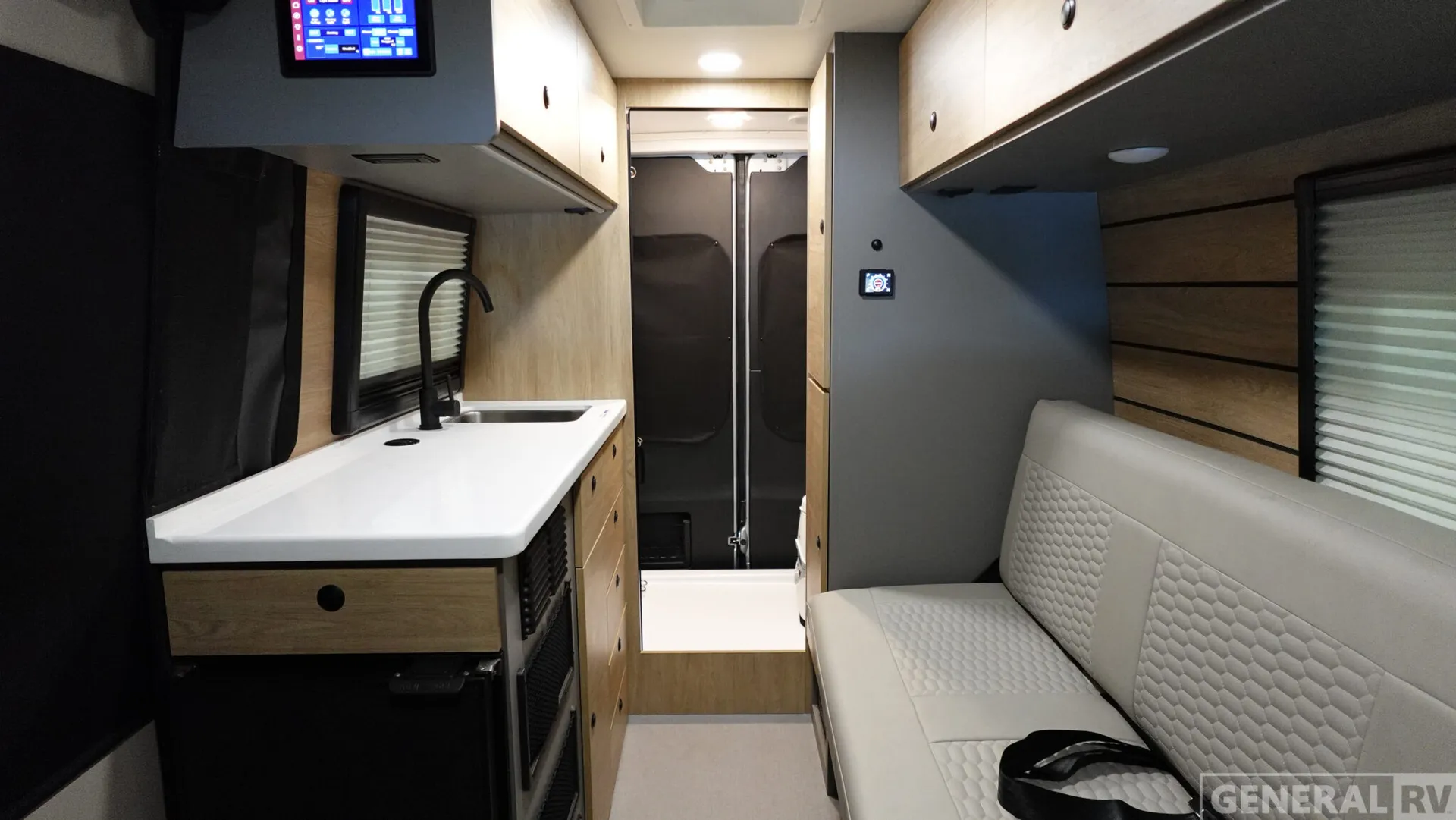 2026 Entegra Coach Launch 19AG - Photo 3