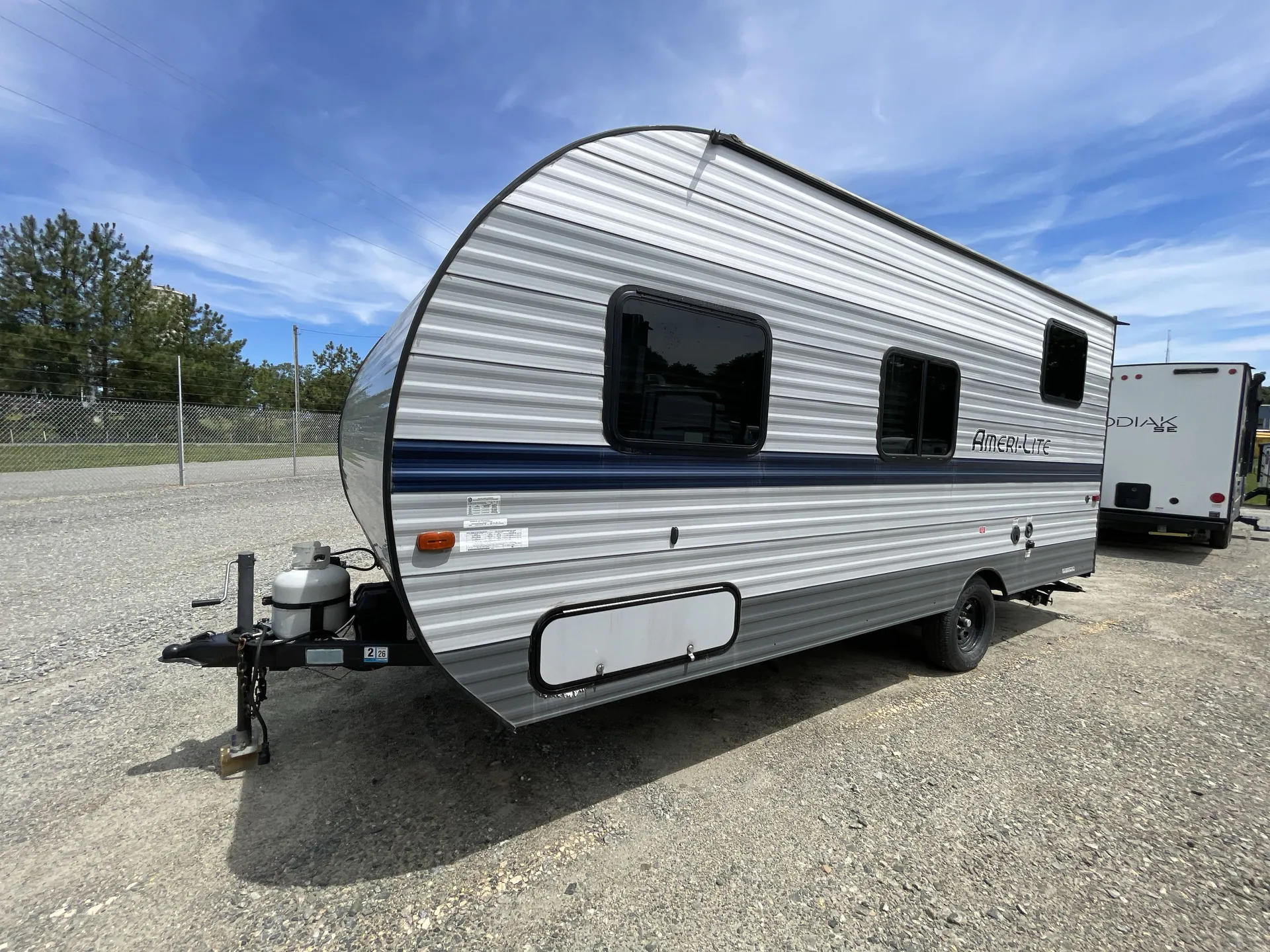 2022 Gulf Stream Ameri-Lite 199DD — living area main