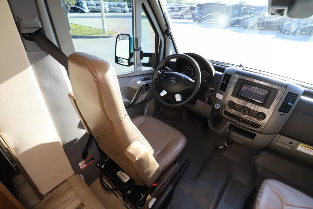 2019 Tiffin Wayfarer 24 TW, Photos photo 15