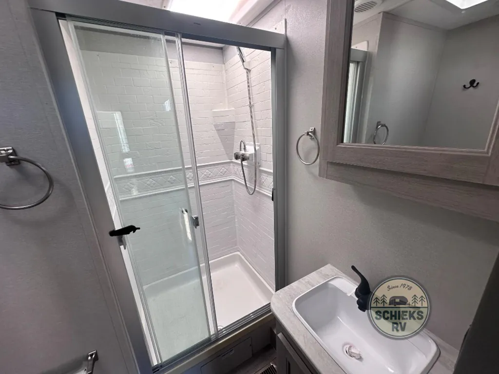 2024 Coachmen Catalina Legacy Edition 283FEDS, Photos photo 17