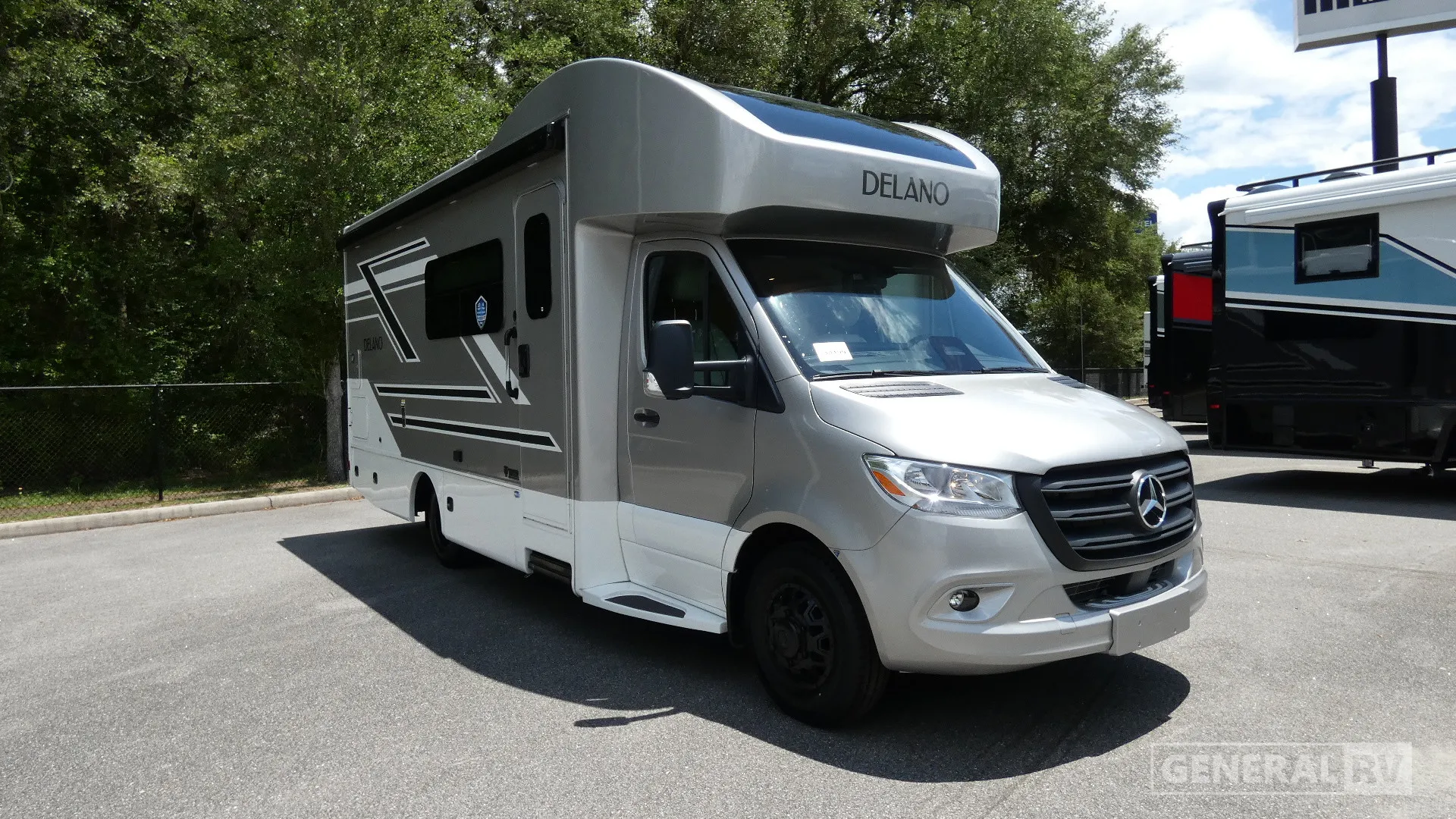 2026 Thor Motor Coach Delano 24FB - Photo 2