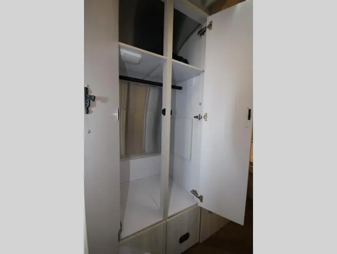 2025 Airstream International 27FB - Photo 4