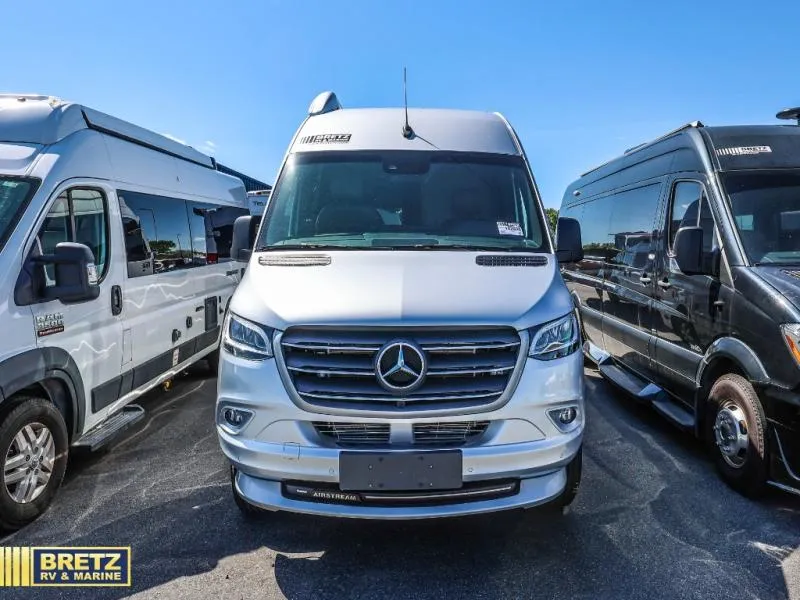 2020 Airstream Airstream Used   M19 4x4 - Photo 3