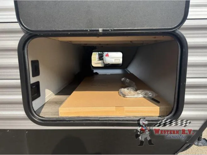2026 Coachmen Catalina Trail Blazer 27THS - Photo 4