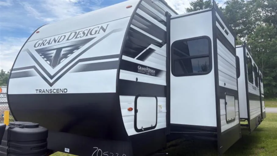 2027 Grand Design Transcend 335BHT - Photo 3