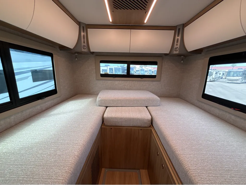 2026 Tiffin Wayfarer 25 XLW, Photos photo 19