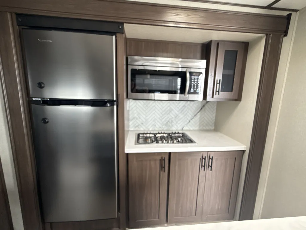 2020 Prime Time LaCrosse 3380IB, Photos photo 12
