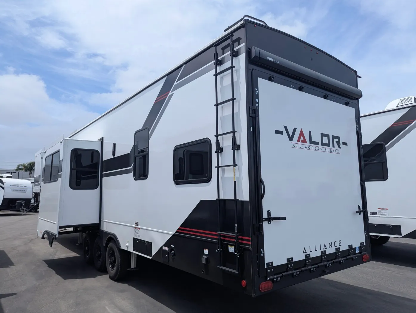 2026 Alliance RV Valor 40A14 - Photo 3