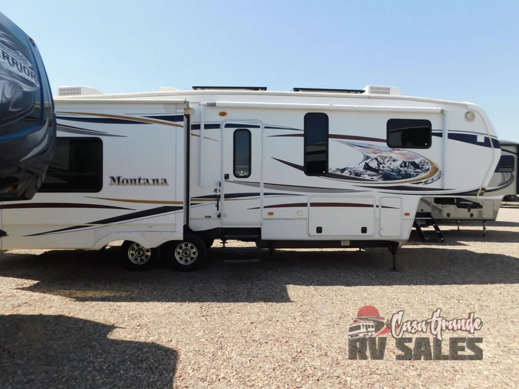 2012 Keystone Montana 3100RL, Photos photo 3