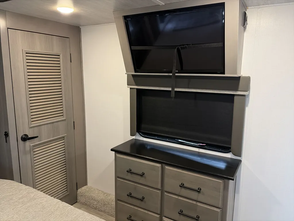 2022 Keystone Montana 3231CK, Photos photo 16