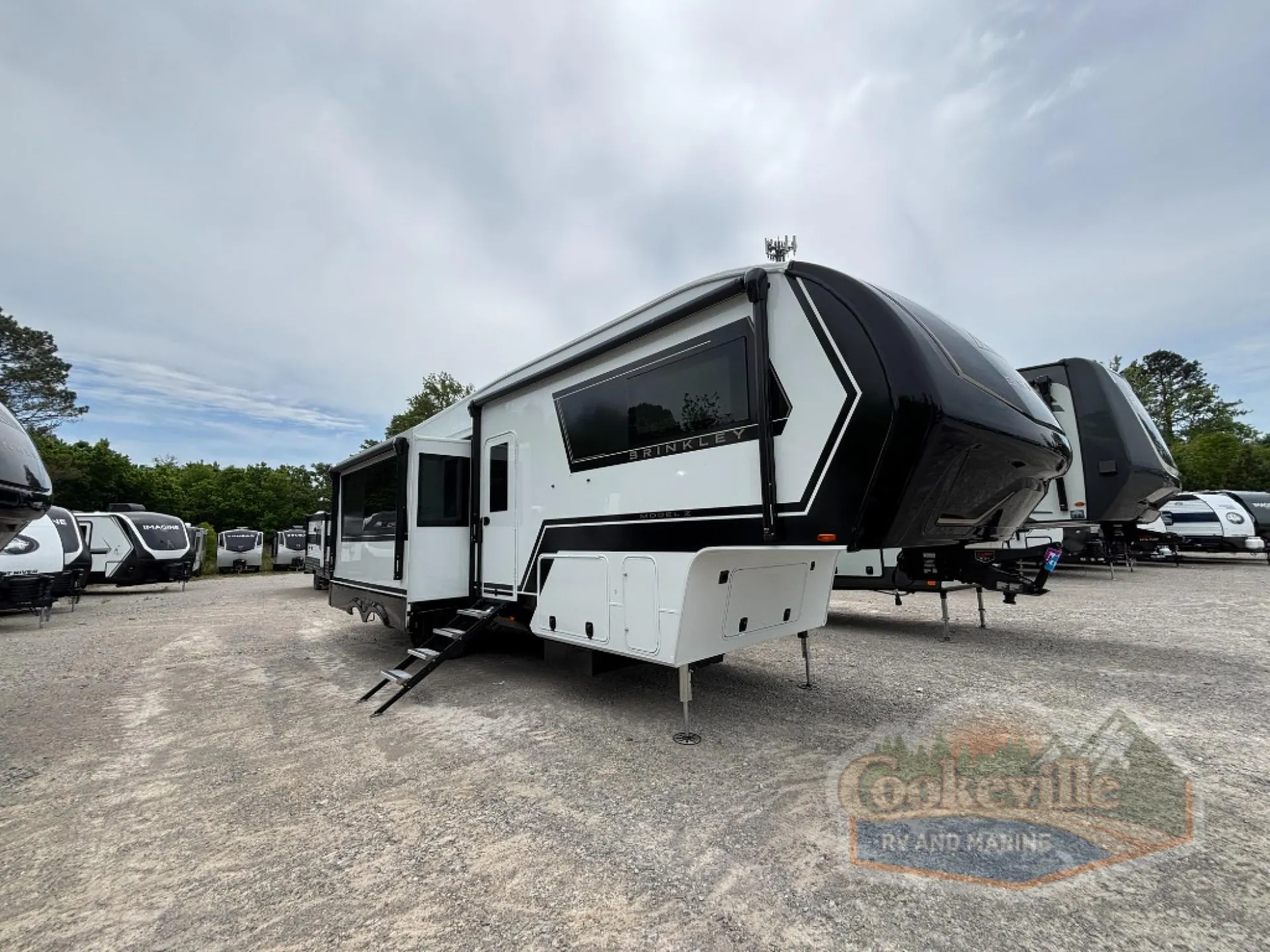 2026 Brinkley Model Z 3210 - Photo 3