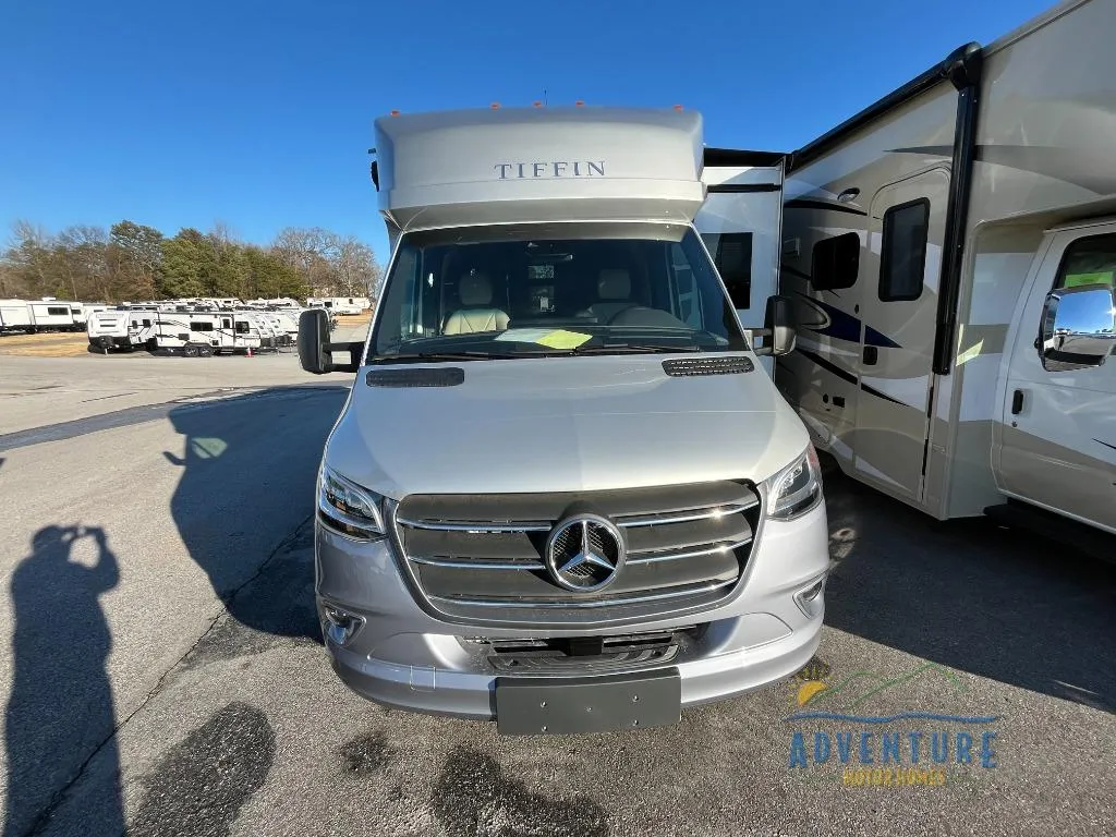 2025 Tiffin Wayfarer 25 XRW - Photo 3