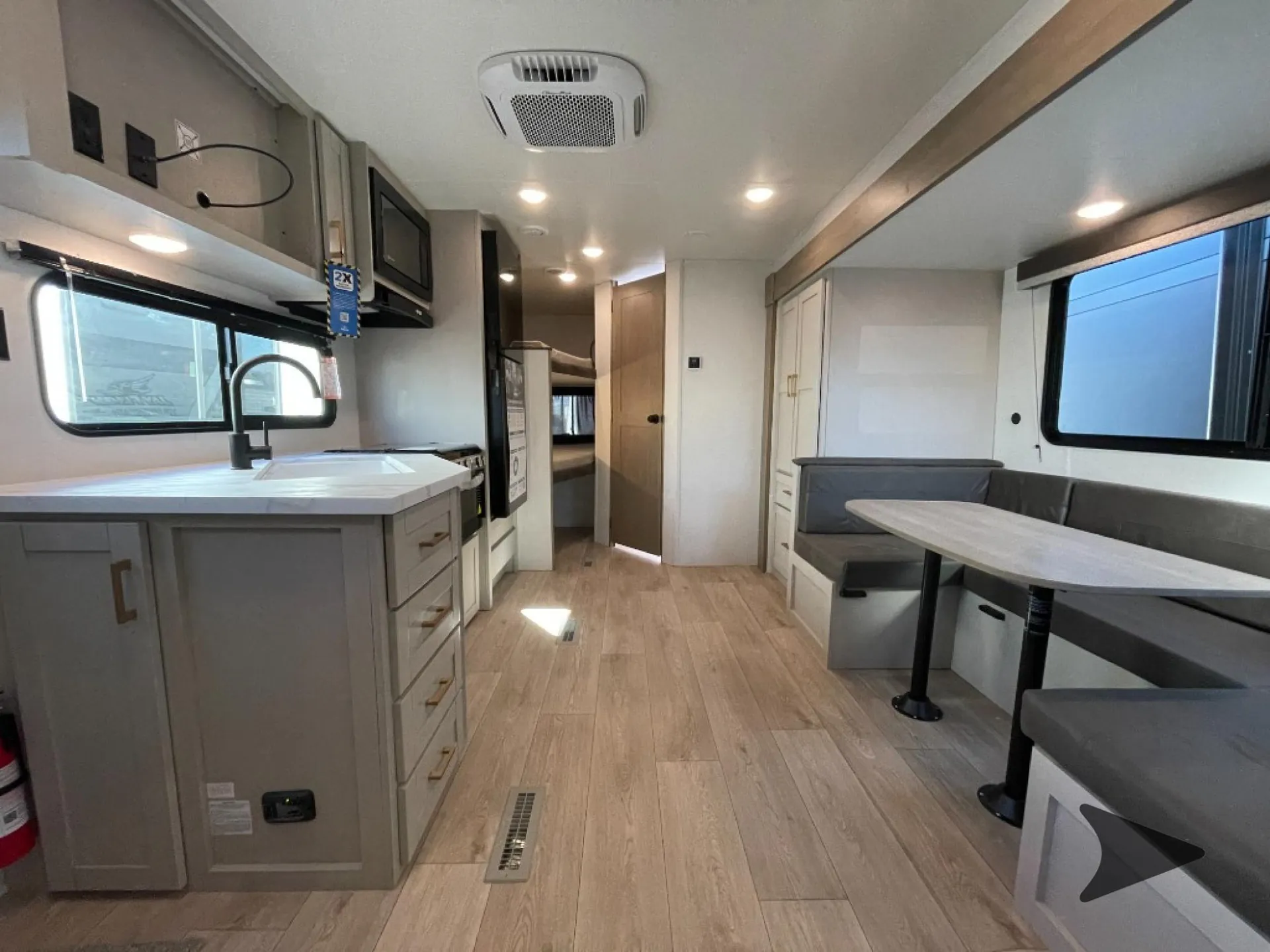 2027 Jayco Jay Flight 245BHSW - Photo 3