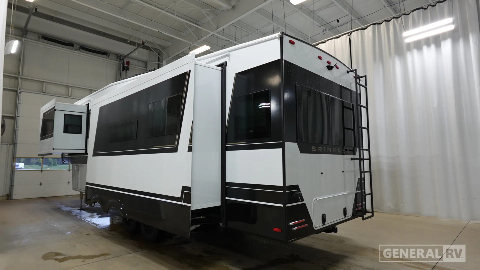 2026 Brinkley Model Z 3100 - Photo 4