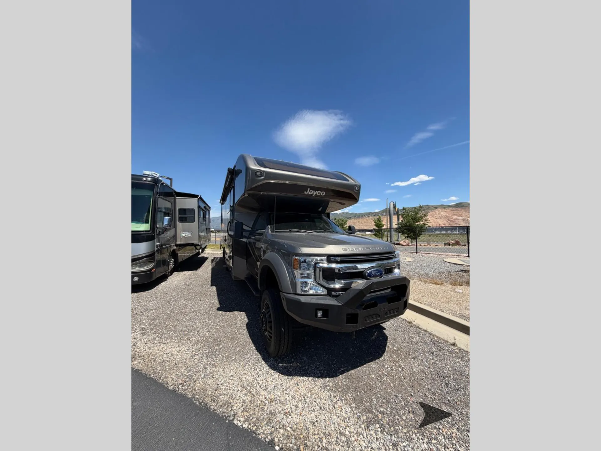 2022 Jayco Seneca XT 32U - Photo 2