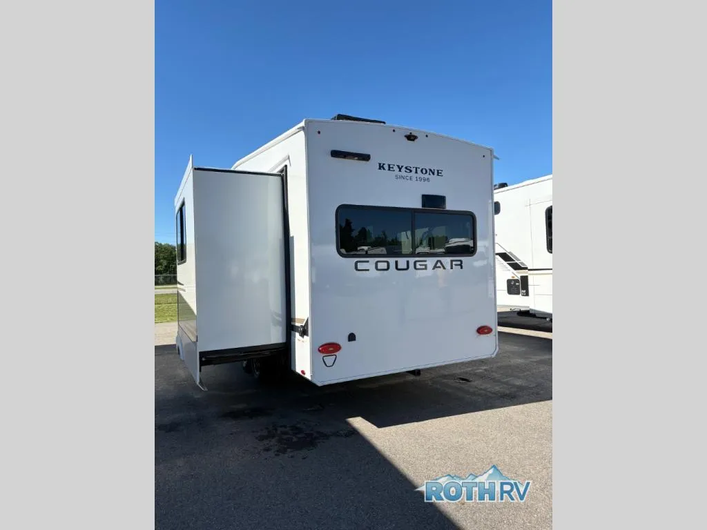 2027 Keystone RV Cougar Sport 2100ML - Photo 4