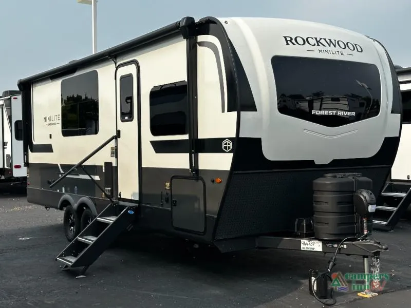 2026 Forest River Rockwood Mini Lite 2522FB - Photo 2