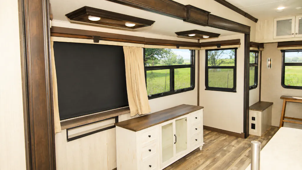 2023 Forest River Cardinal Luxury 380RLX, Photos photo 2