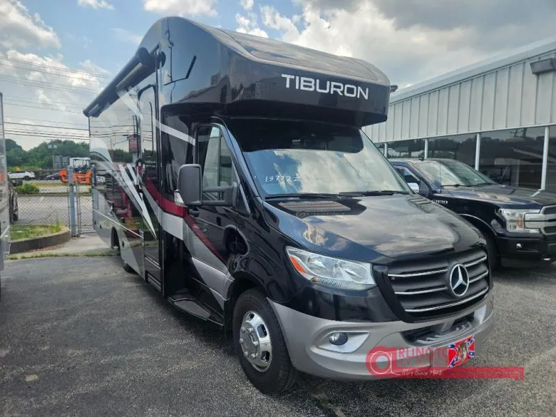 2023 Thor Motor Coach Tiburon 24FB - Photo 2