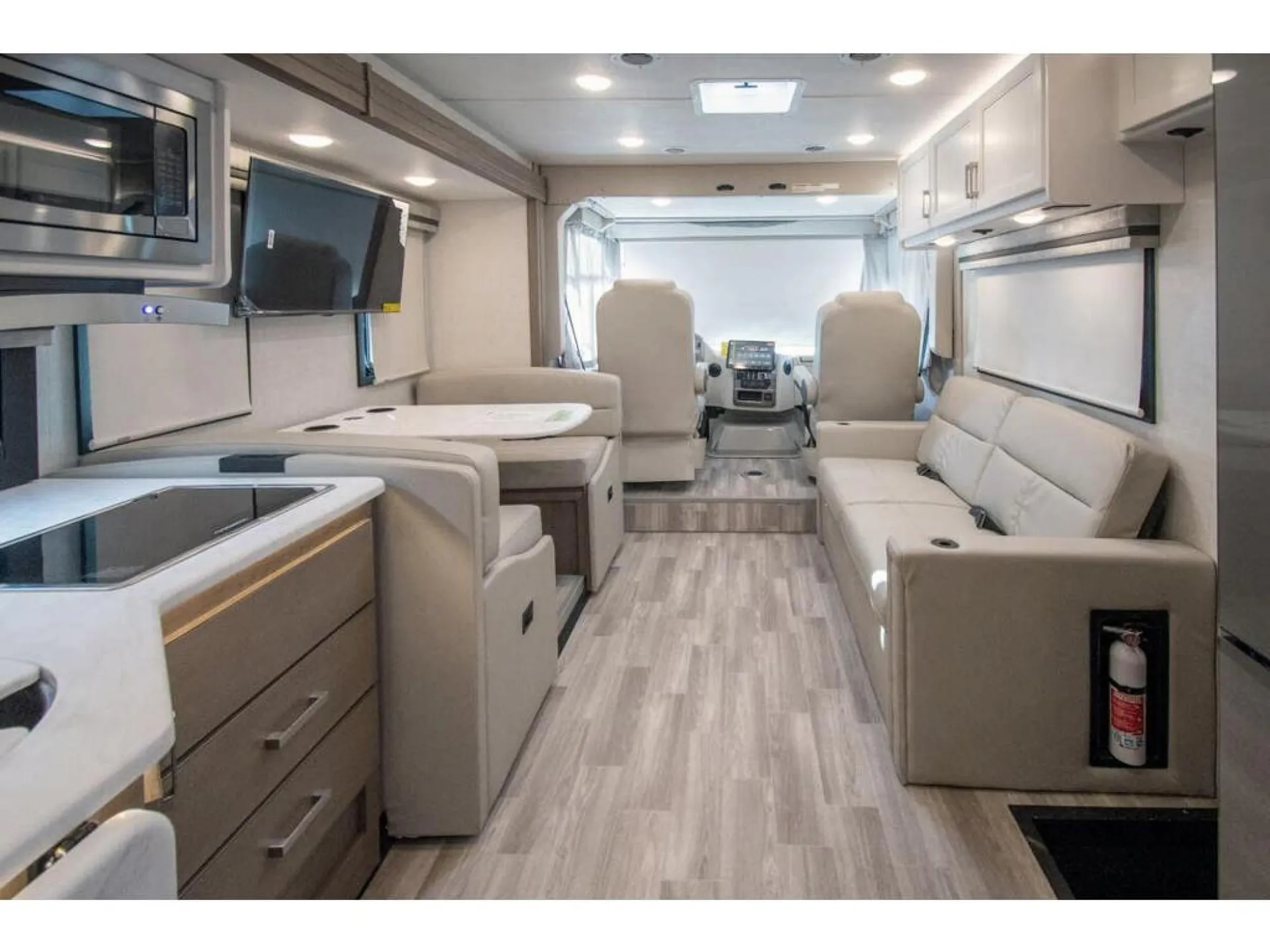 2026 Thor Motor Coach Axis 281 - Photo 3