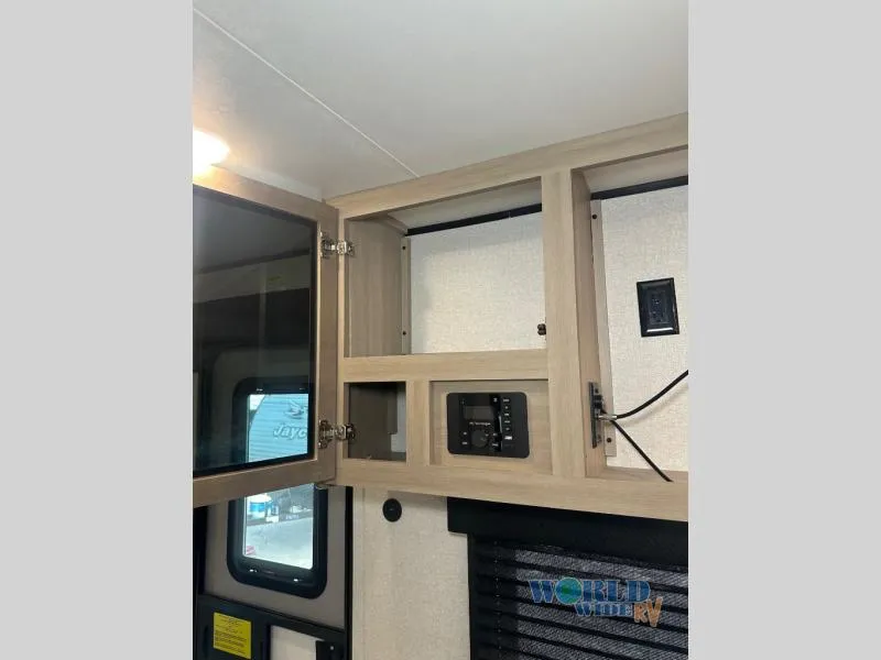 2026 Jayco Jay Flight SLX 225MLSW - Photo 4
