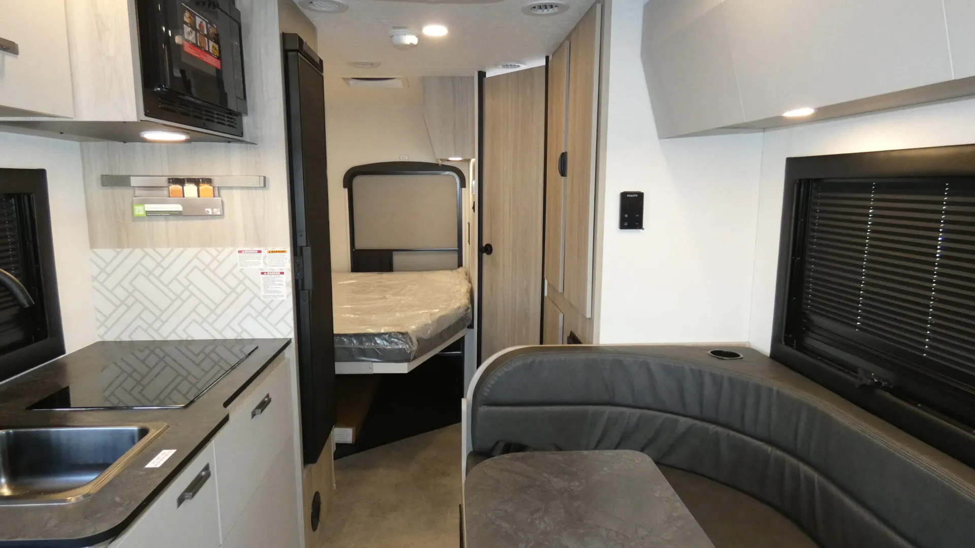 2026 Coachmen Cross Trail EV 21XG - Photo 3