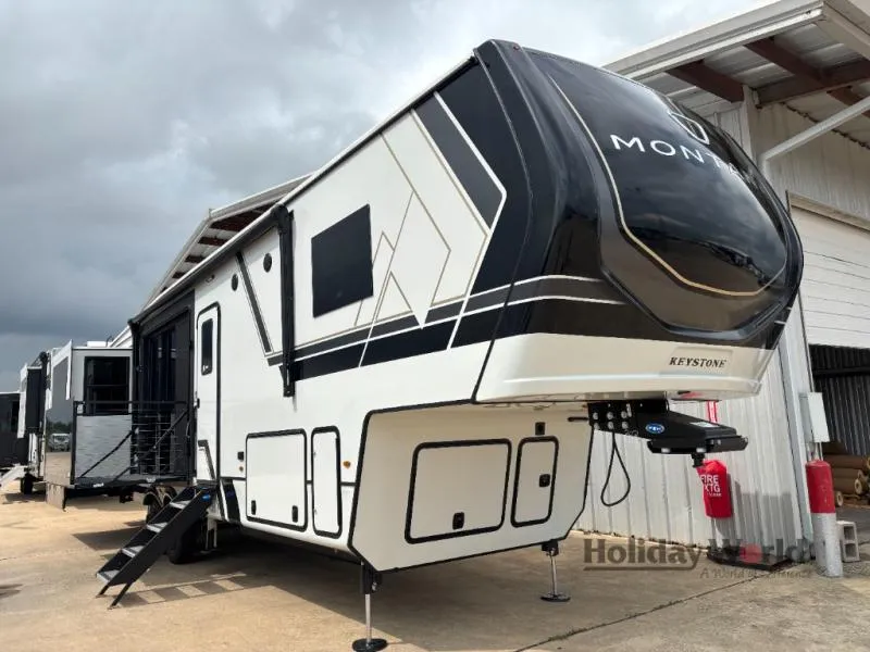 2026 Keystone Montana 3532SP - Photo 2