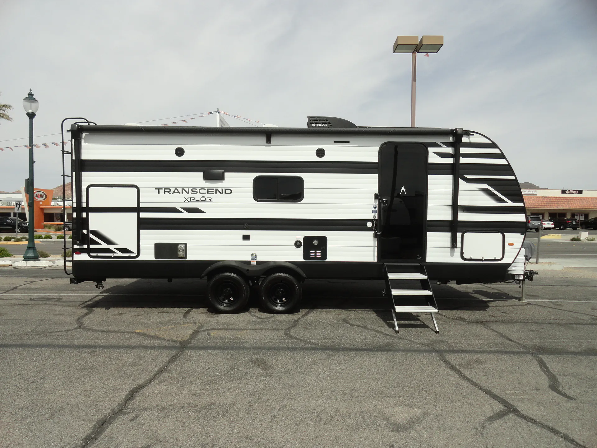 2024 Grand Design Transcend Xplor 235BH - Photo 3