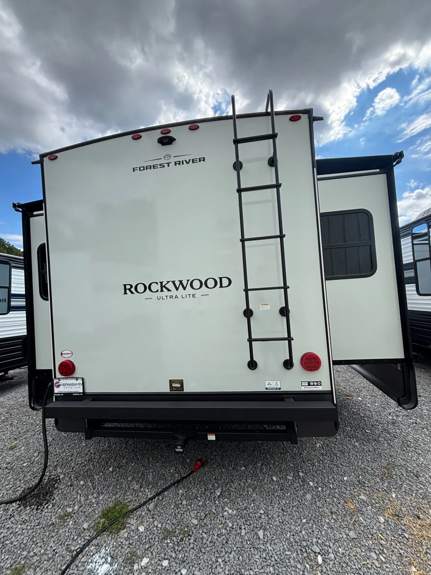 2027 Forest River Rockwood Ultra Lite 2921RL — Photo 6